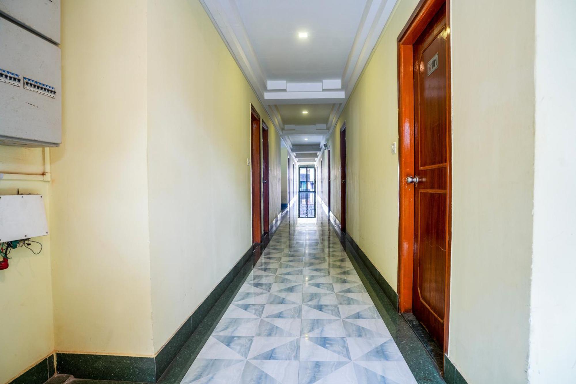 Hotel Niladrii Galaxy Siliguri Exterior foto